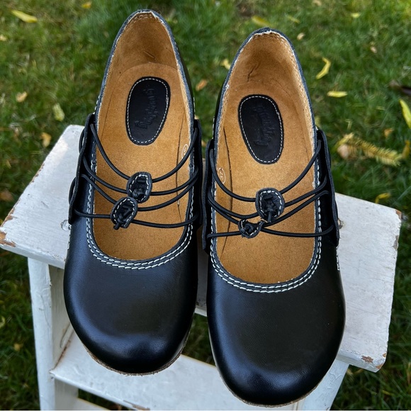 Groundhog Tucson Leather Natural Cork Wedge - Picture 2 of 10